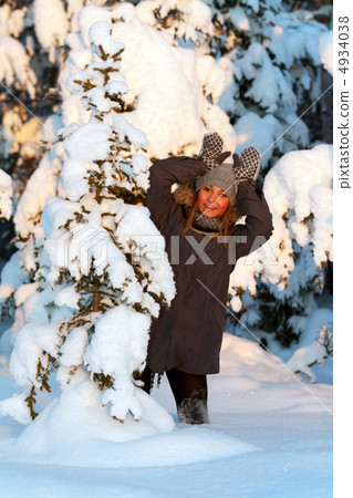 beautiful young girl 4934038