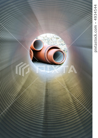 Inside of plumbing tube 4934544