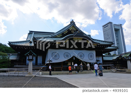 Tokyo Yasukuni Shrine 4939101