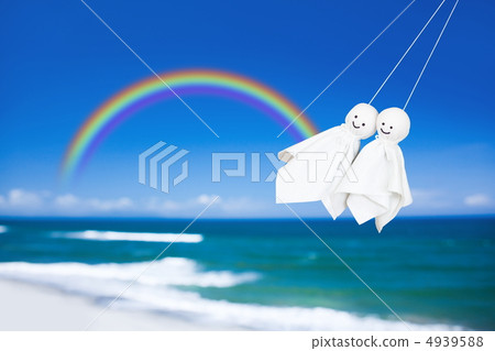 The sea of the rainy season and the buddy 4939588