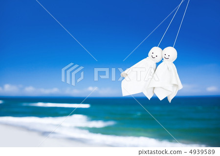 The sea of the rainy season and the buddy 4939589