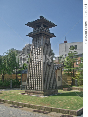 Fire watchtower at the end of Asanogawa Ohashi Bridge (Kanazawa City, Ishikawa Prefecture) Fire watchtower at the end of Asanogawa Ohashi Bridge (Kanazawa City, Ishikawa Prefecture) 4940881