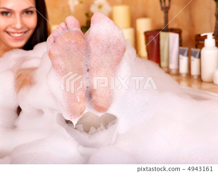 Woman take bubble  bath. 4943161