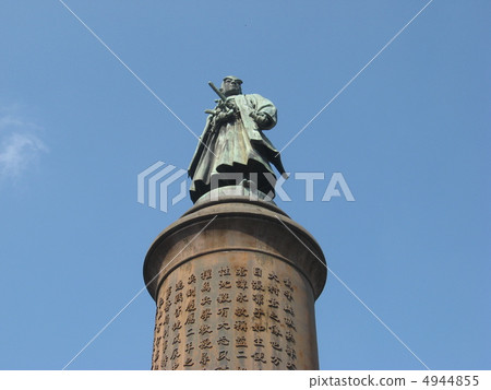 Omura Yoshijiro's statue 4944855