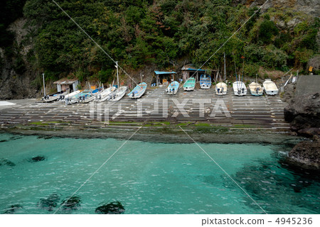 Many tofaco fishing ports 1020 Many tofaco fishing ports 1020 4945236