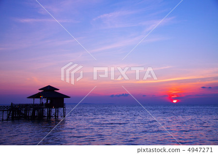 Sunset and water restaurant Sunset and water restaurant 4947271