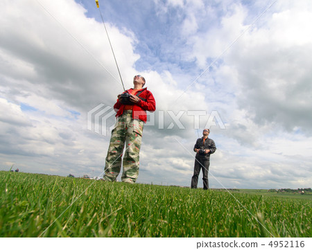 Two Man controls RC gliders Two Man controls RC gliders 4952116