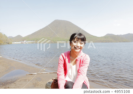 Haruna Fuji and female tourist model: Otomo Ayumi Haruna Fuji and female tourist model: Otomo Ayumi 4955108