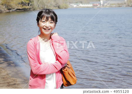 Female model of Lake Haruna: Otomo Ayumu Female model of Lake Haruna: Otomo Ayumu 4955120