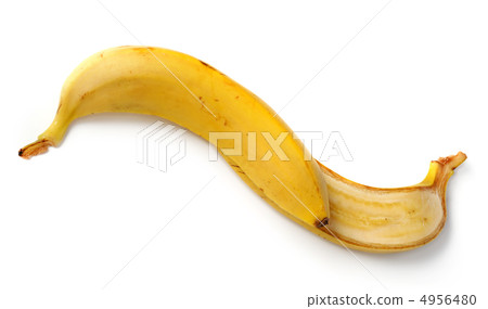 The cut banana 4956480