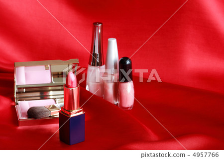 Makeup Set On Red 4957766