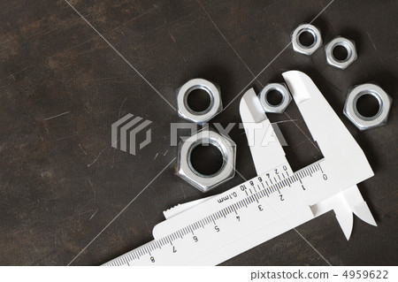 Screw Nuts Measuring 4959622