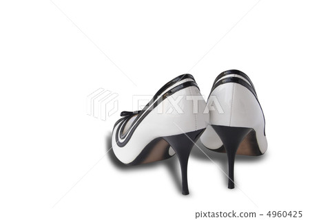 White Woman Shoes 4960425