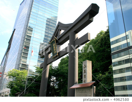 Visit the famous Shinko shrine as a shrine dedicated to Edo Castle dedicating Oyama Goddess of the God of God Visit the famous Shinko shrine as a shrine dedicated to Edo Castle dedicating Oyama Goddess of the God of God 4962580