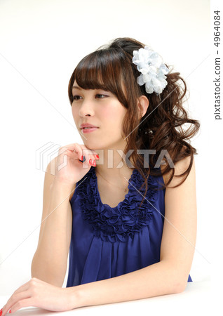 年輕的女士 年輕的女士 4964084