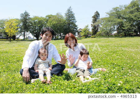 Picnic with family Picnic with family 4965313