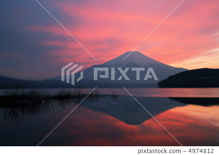 Fuji stained in sunset 4974812