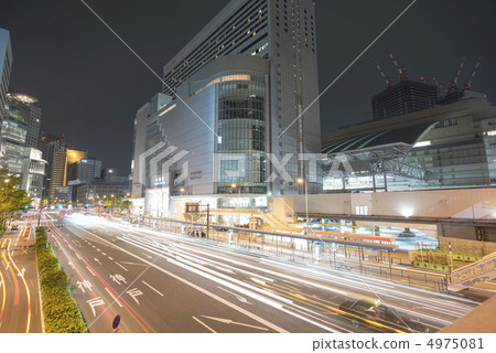 Osaka Station front 4975081