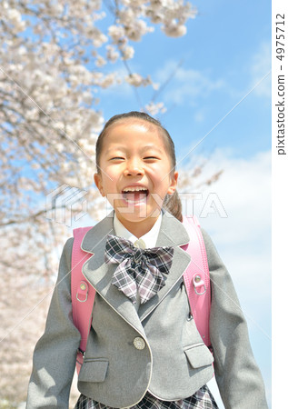 新生第一個女孩（櫻花） 4975712