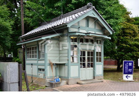 Walking around Kiryu · Gunma University Engineering department guardian office (formerly Kiryu Senior High School School College) 4979026