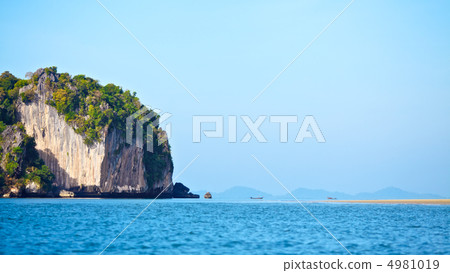 Andaman Sea Shore 4981019