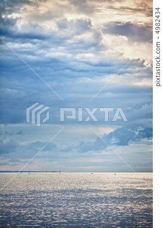 Beautiful Sunset 4982434