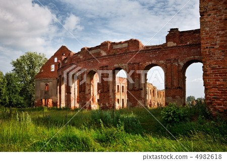 ruins of old castle 4982618