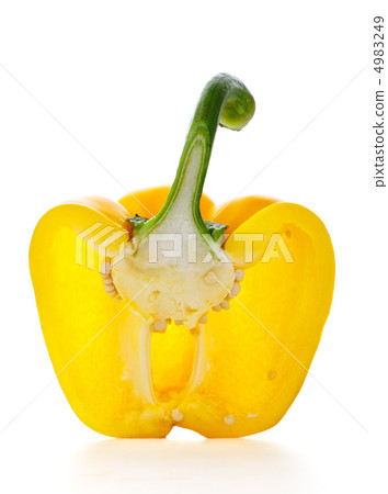 Yellow Paprika Half 4983249