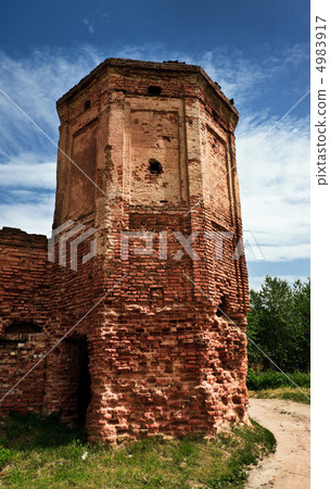 ruins of old castle 4983917