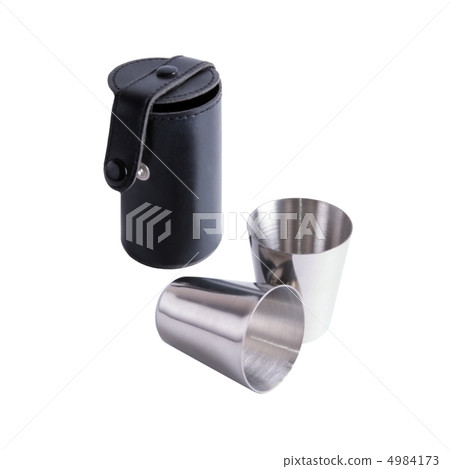 Two steel drinks and leather case Two steel drinks and leather case 4984173