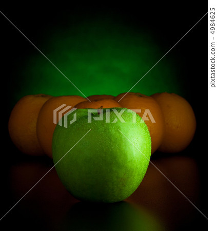oranges and apple like billiard balls 4984625