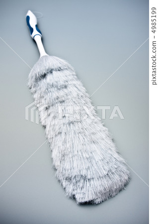 dusty brush 4985199
