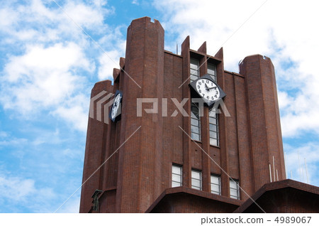 The University of Tokyo auditorium 4989067