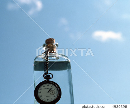 Comfortable goods 4989896