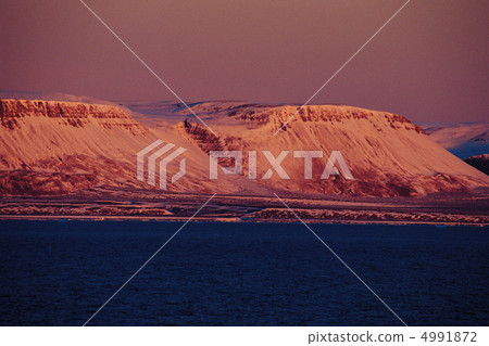 在一個極度寒冷的國家 4991872