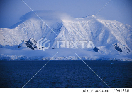 在一個極度寒冷的國家 4991886