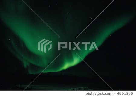 In an extremely cold country 4991896