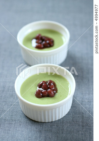 Green tea pudding Green tea pudding 4994977