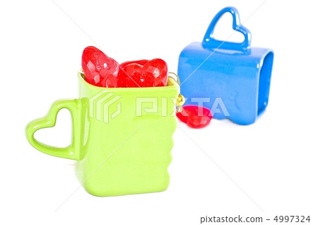 cups with plastic hearts 4997324