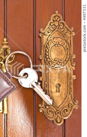 key key 4997331
