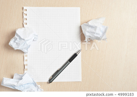 Page and crumpled paper 4999183