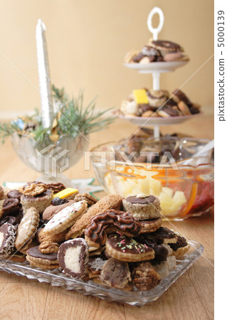 christmas cookies from czech republic 5000139
