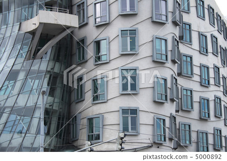 modern building 5000892
