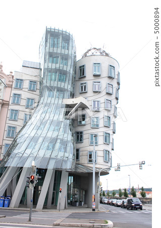 dancing house dancing house 5000894