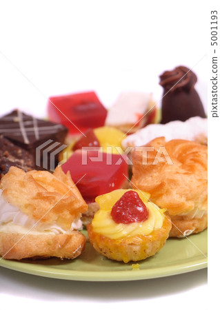 sweet deserts 5001193