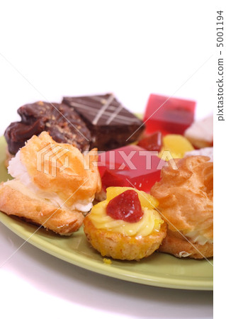 sweet deserts 5001194