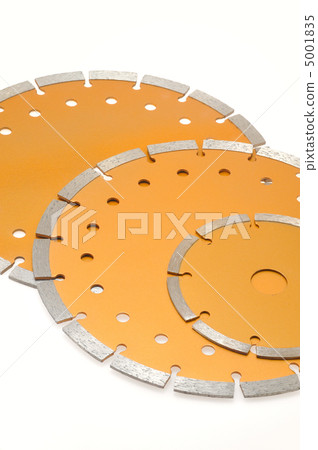 Circular diamond saw blades for stone isolated on white 5001835