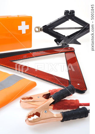 Emergency kit for car - first aid kit, car jack, jumper cables, warning triangle, reflective vest 5001845