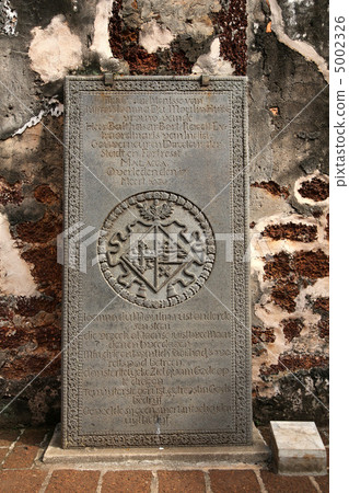 St. Paul's church trace 5002326