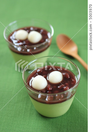 Green tea pudding 5003970